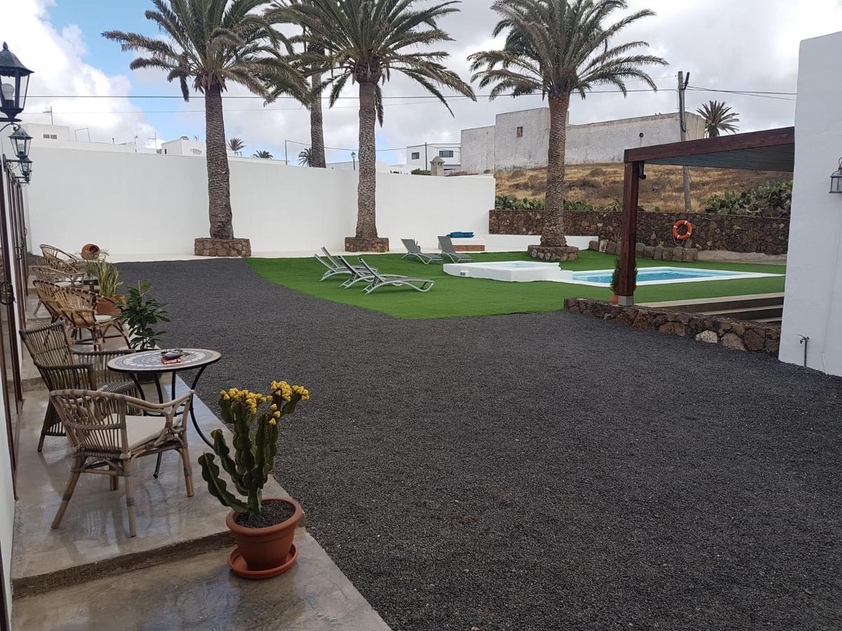 Hotelito Rural Flor de Timanfaya Tinajo Exterior foto