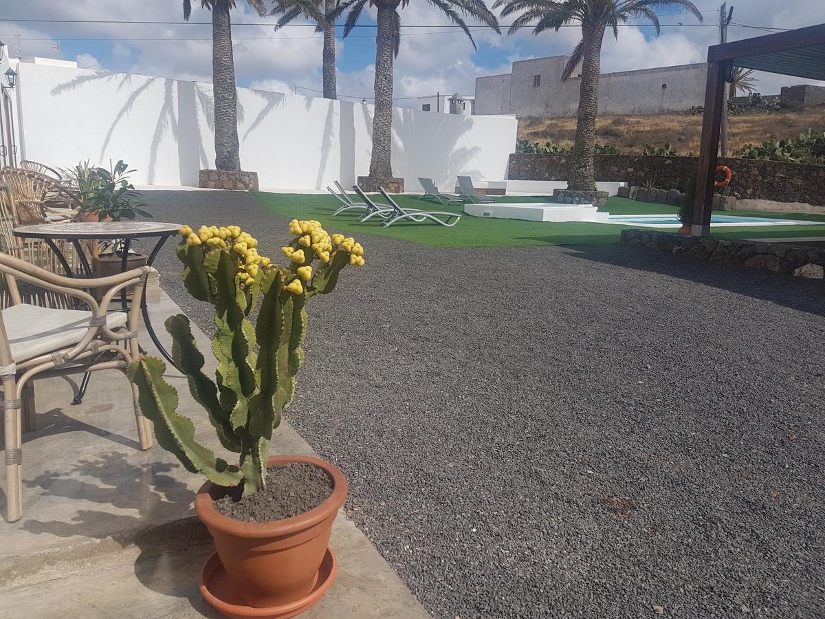 Hotelito Rural Flor de Timanfaya Tinajo Exterior foto